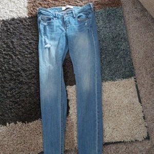 2 Hollister Jean's